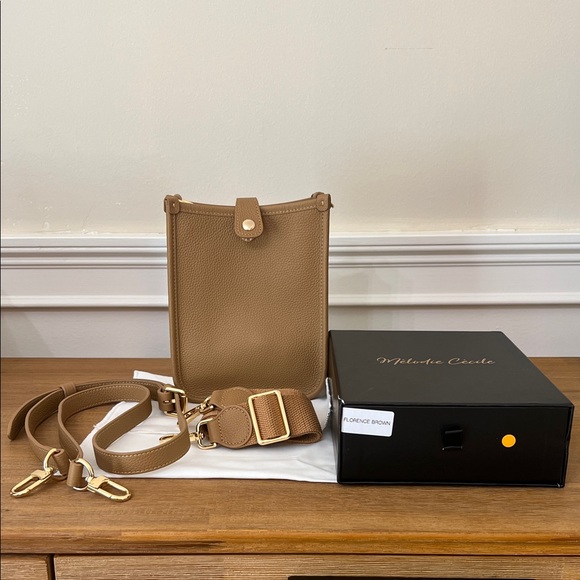 DUYP Togo Leather Florence Crossbody Bag Cappuccino - Picture 11 of 11